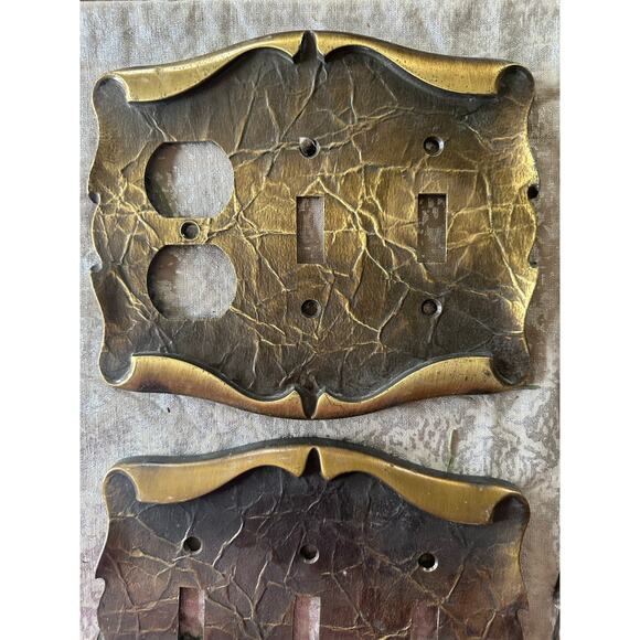 Vintage ornate Carriage House Triple Light Switch Cover Plate Brass bronze set 4 - Picture 6 of 10
